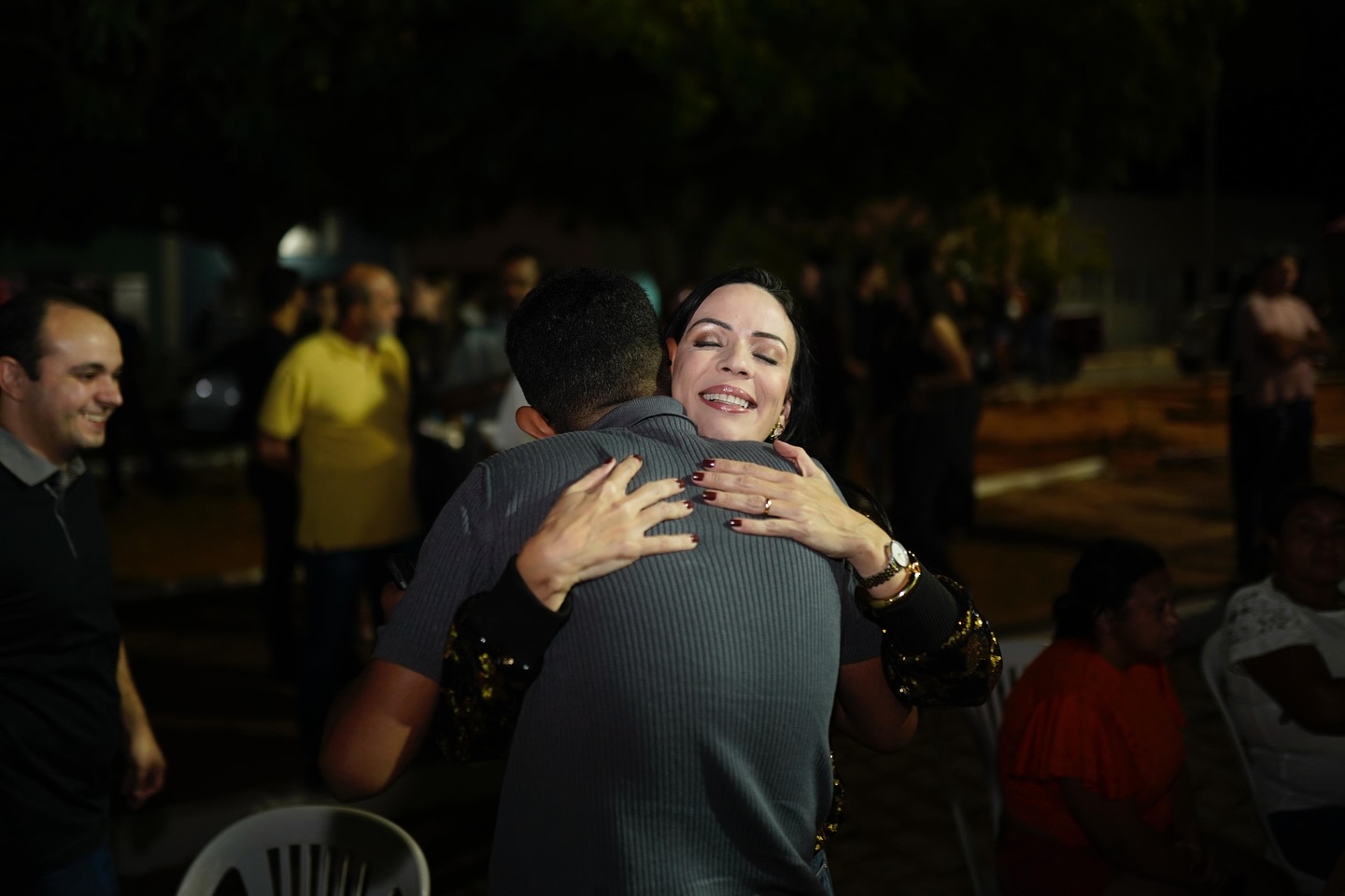 Márcia colhe frutos após 'pacificar' base e faz corpo a corpo com Breno