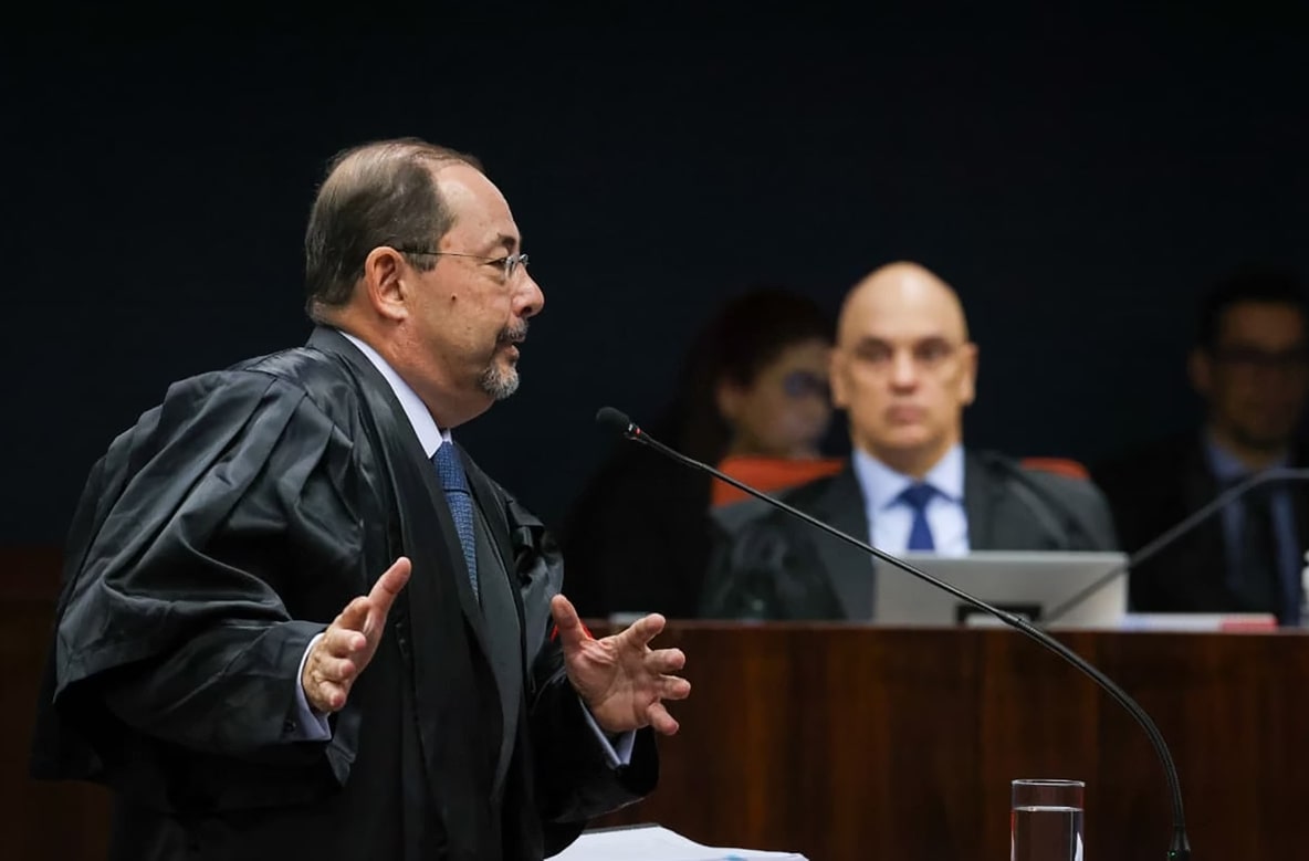 Defesa de Bolsonaro critica delação de Cid e nega vínculo com 8/1 1 Defesa de Bolsonaro critica delação de Cid e nega vínculo com 8/1 - Foto: Gustavo Moreno/STF