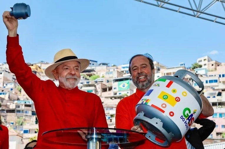 Gás do Povo: saiba quando começa o programa e quem terá direito 1 Gás do Povo: saiba quando começa o programa e quem terá direito - Foto: Ricardo Stuckert / PR