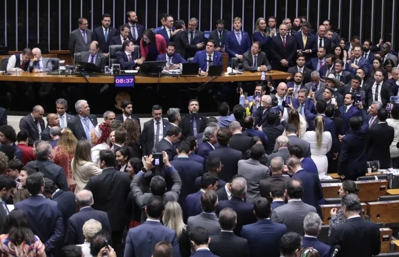 Anistia: Câmara aprova urgência para projeto; entenda o que acontece agora 1 Anistia: Câmara aprova urgência para projeto; entenda o que acontece agora - Foto: Bruno Spada/Câmara dos Deputados