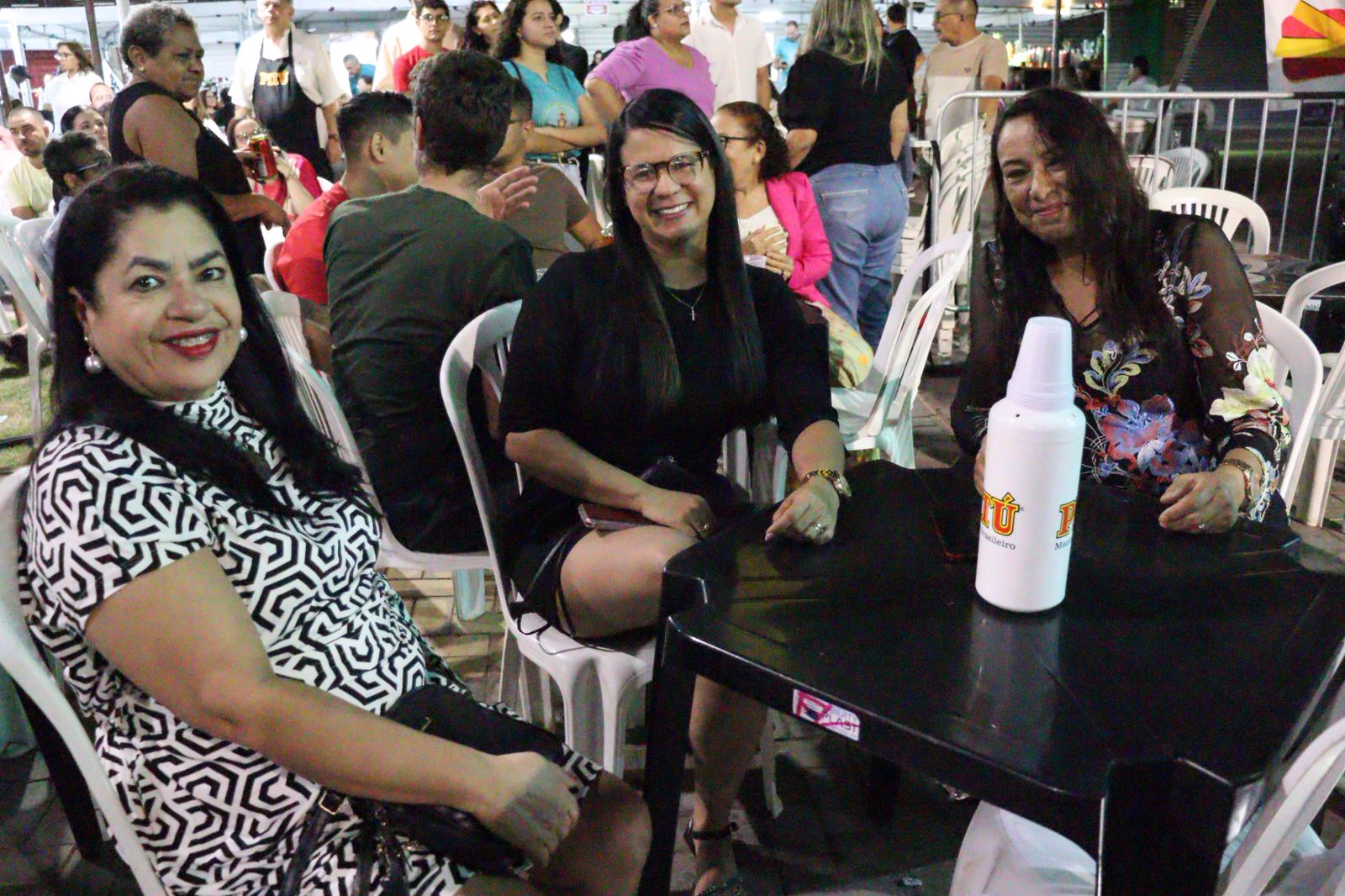 Shows de Adilson Ramos e Ricardo Cardouzo animaram gerações nesta 2ª