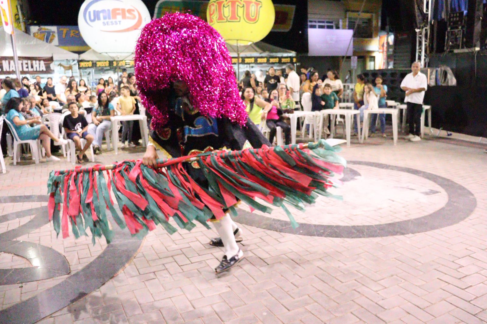 Labaredas incendiou a Praça e polo nacional abre hoje com Léo Santana