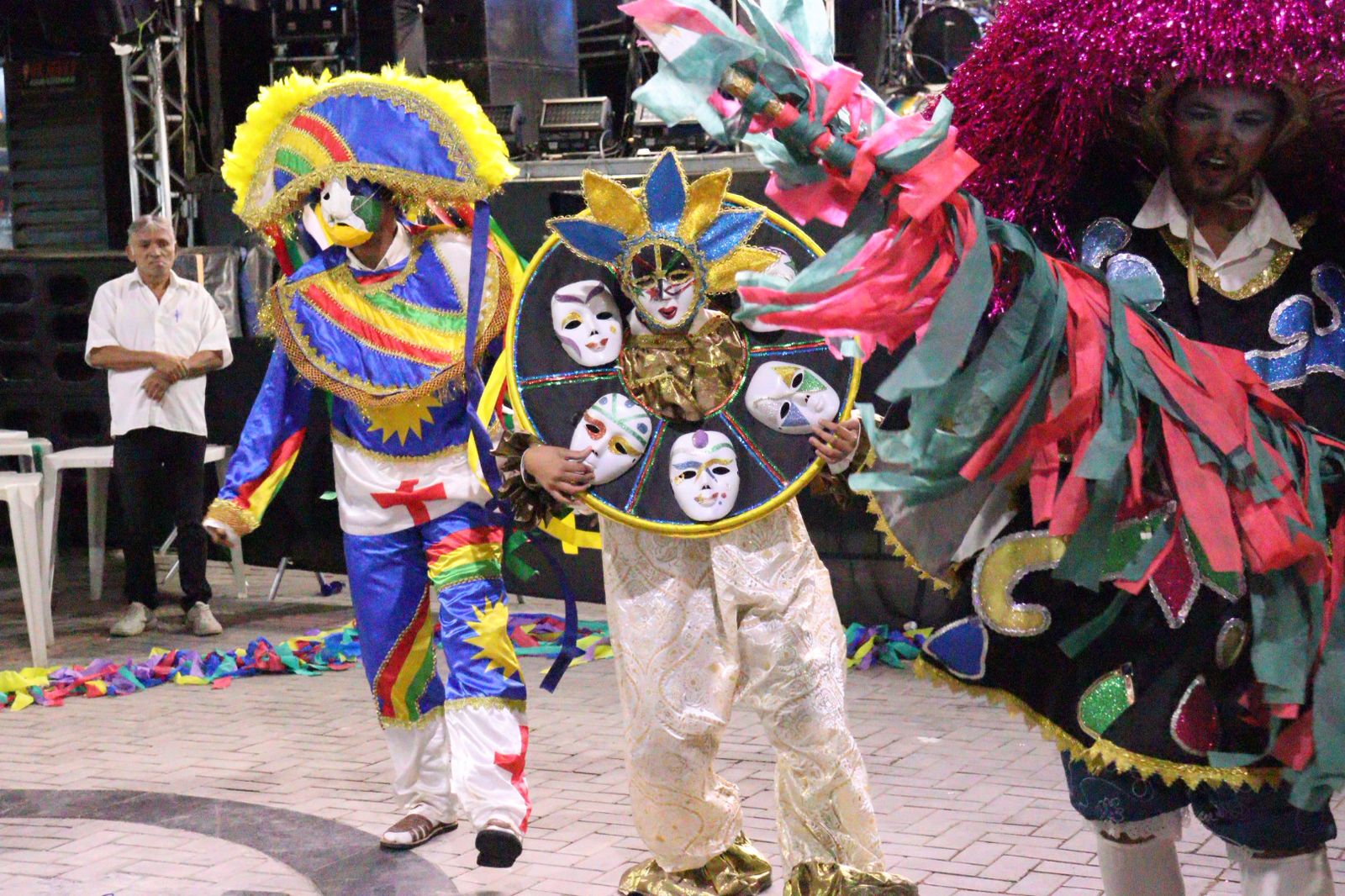 Labaredas incendiou a Praça e polo nacional abre hoje com Léo Santana