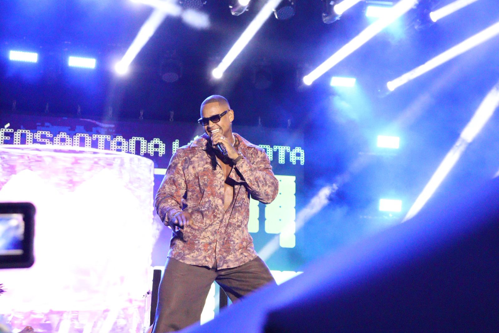 Léo Santana e Vicente Nery agitaram 1ª noite do Polo Nacional em ST