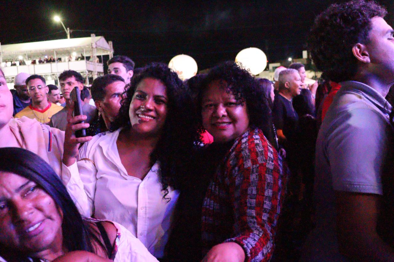 Público capricha nos looks e entrega beleza na Festa de Setembro 2025