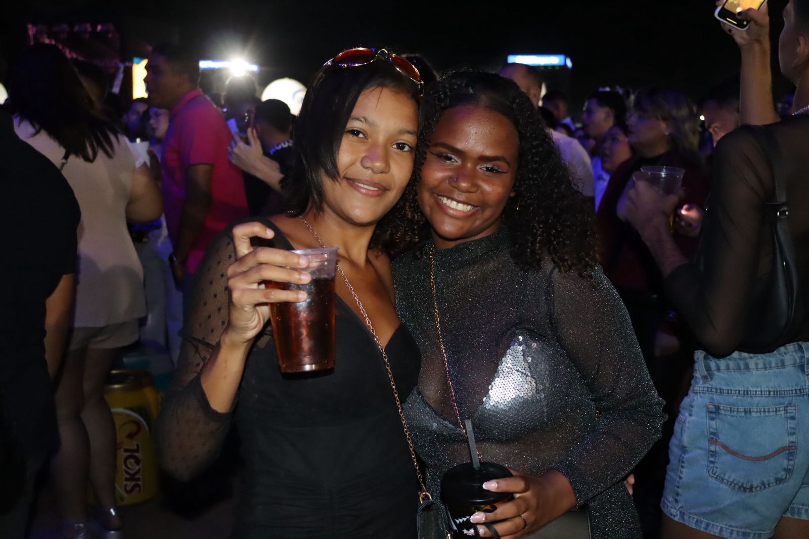 Jovens e adolescente tomaram conta da 2ª noite da Festa de Setembro