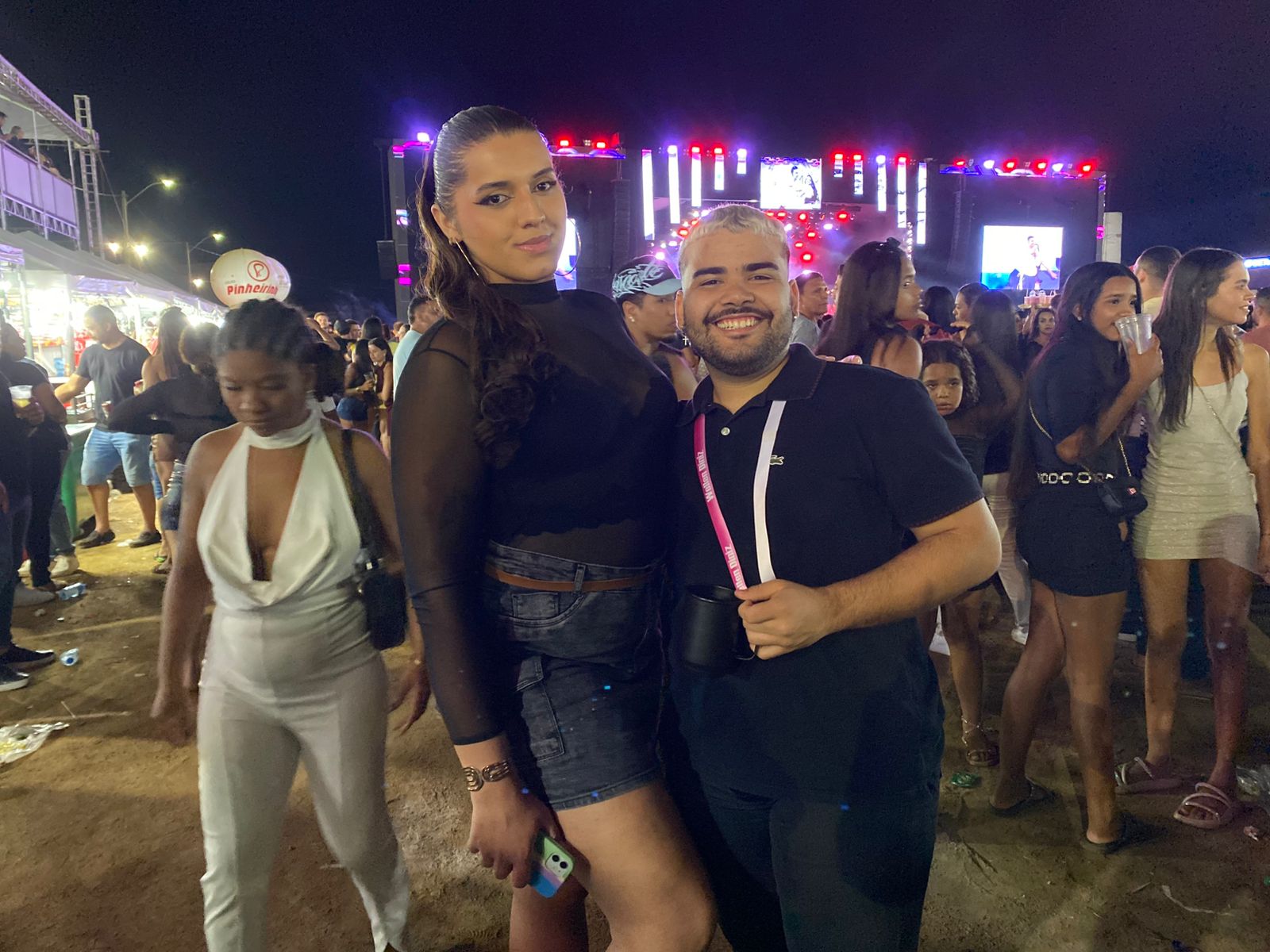 Jovens e adolescente tomaram conta da 2ª noite da Festa de Setembro