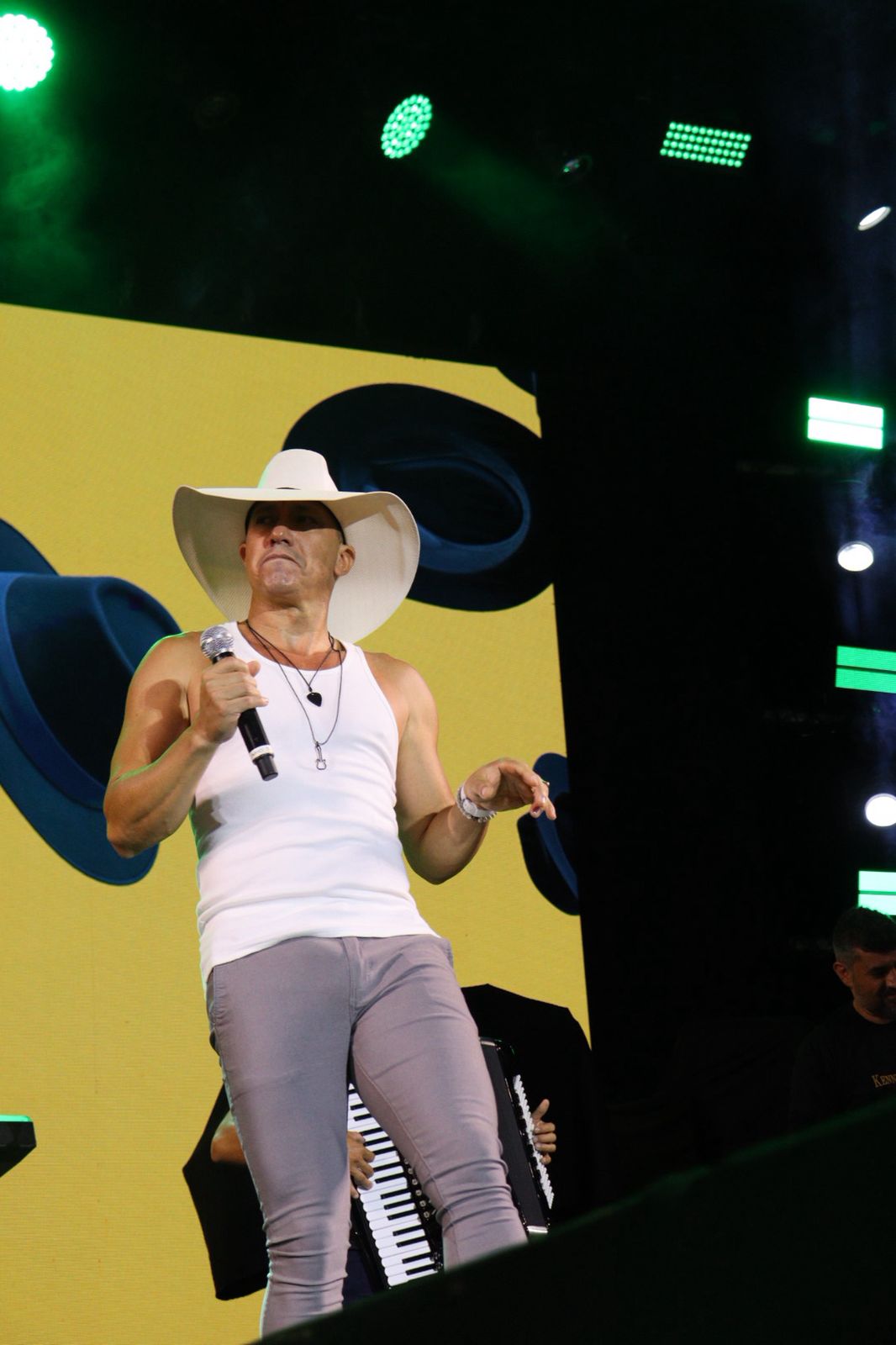 Shows de Simone Mendes e Rai Saia Rodada impressionam na 3ª noite