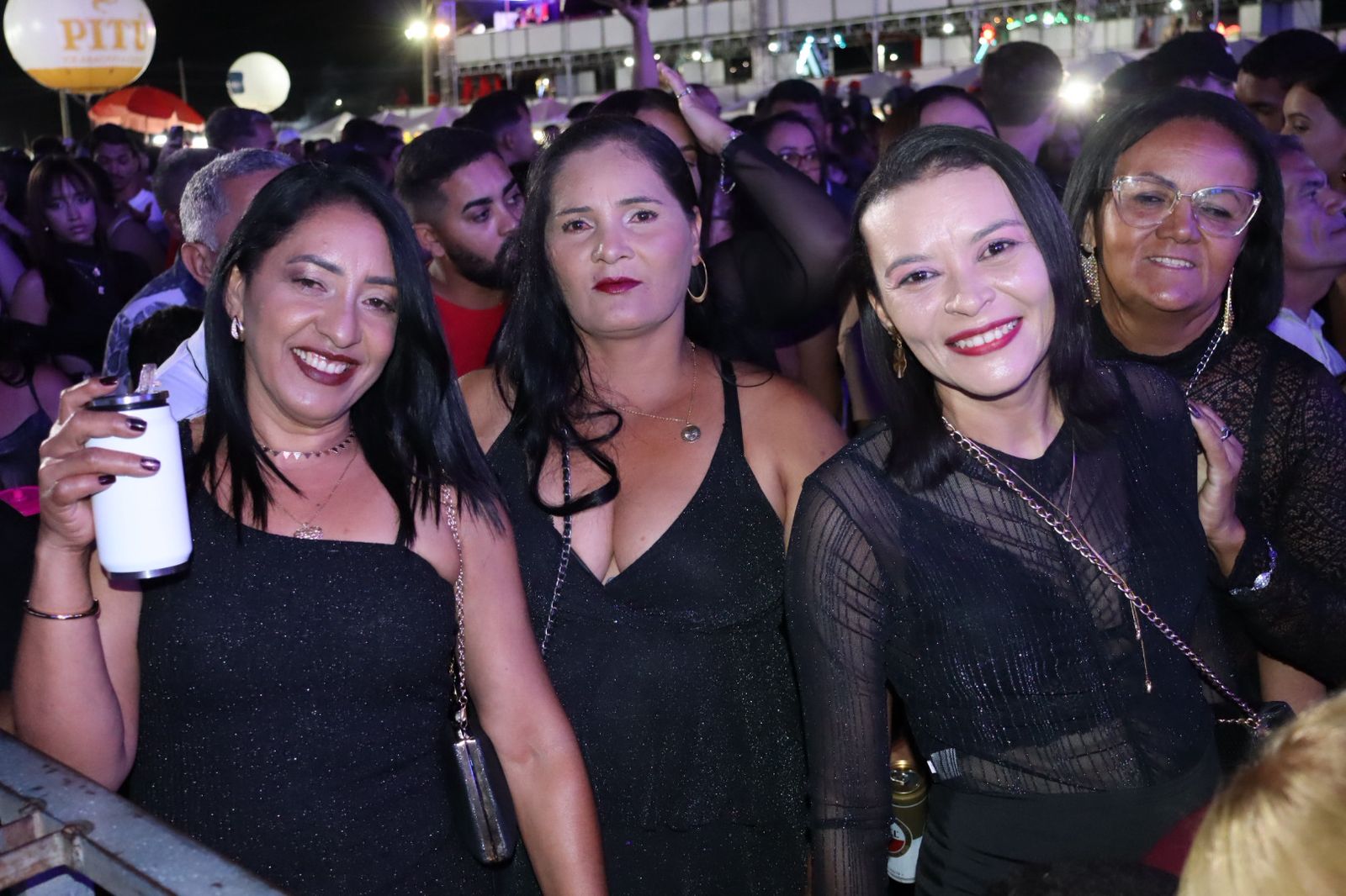Veja o álbum de fotos da 3ª noite do Polo Nacional da Festa de Setembro