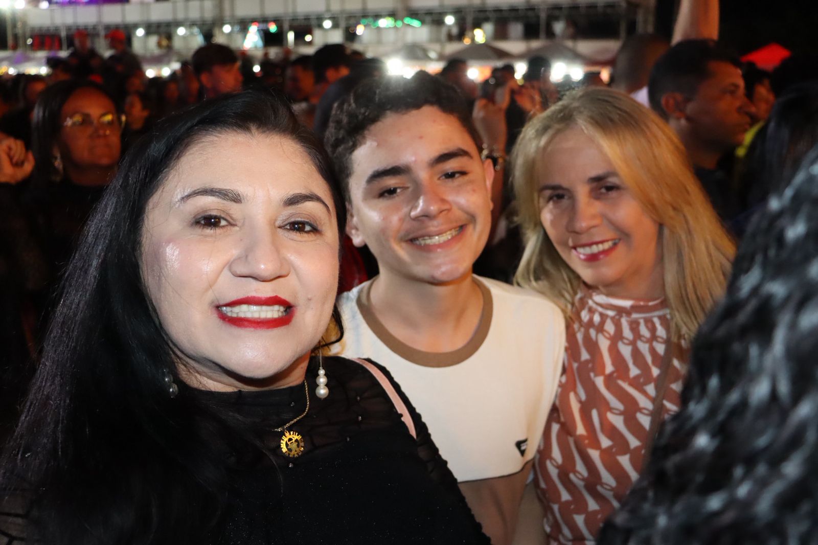 Veja o álbum de fotos da 3ª noite do Polo Nacional da Festa de Setembro