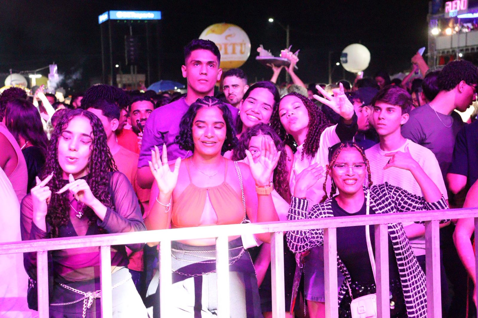 Veja o álbum de fotos da 3ª noite do Polo Nacional da Festa de Setembro