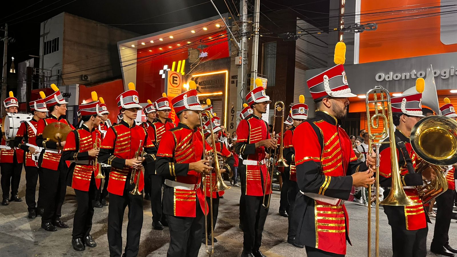 Confira o álbum de fotos do Farol no desfile cívico de 7 de setembro em ST