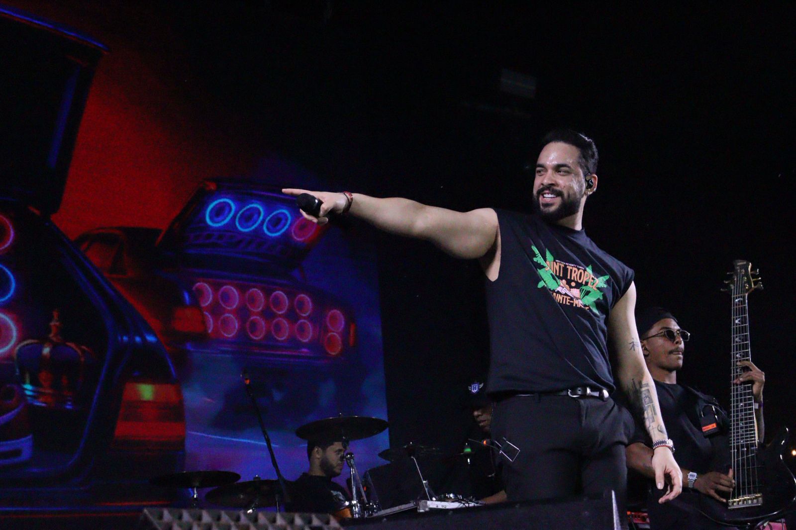 Lila, Henry Freitas, Pablo e Seu Desejo cantam para 60 mil pessoas em ST