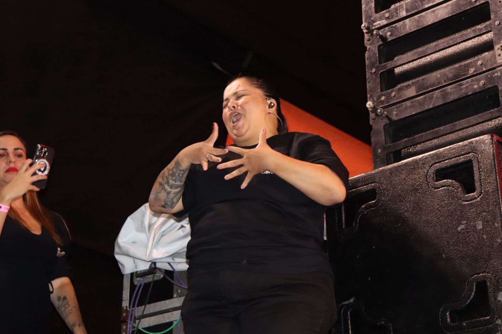 Intérpretes de libras garantiram acessibilidade na Festa de Setembro 1 Intérpretes de libras garantiram acessibilidade na Festa de Setembro