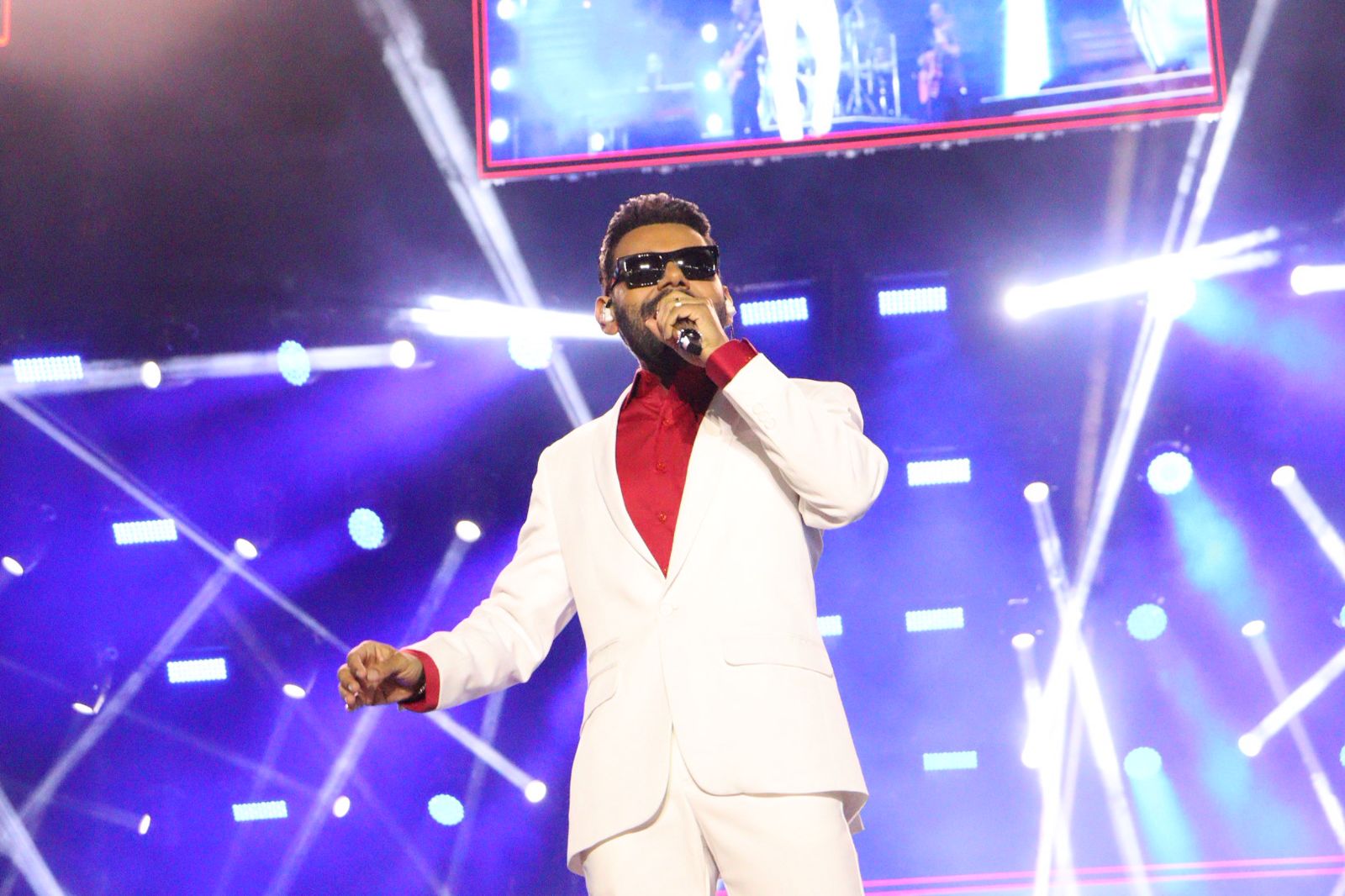 Lila, Henry Freitas, Pablo e Seu Desejo cantam para 60 mil pessoas em ST