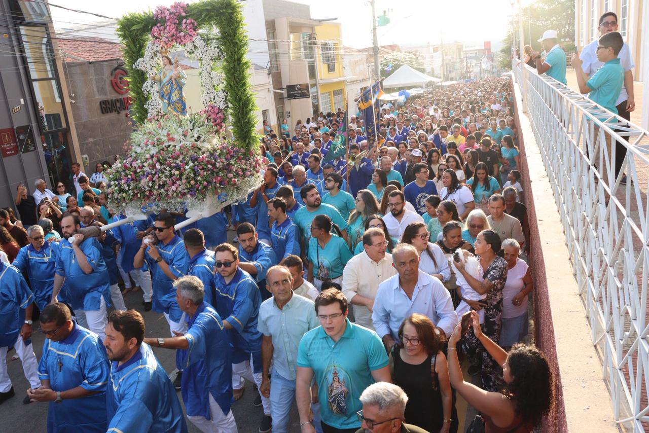 Procissão da Penha reuniu milhares de devotos nas ruas de Serra Talhada