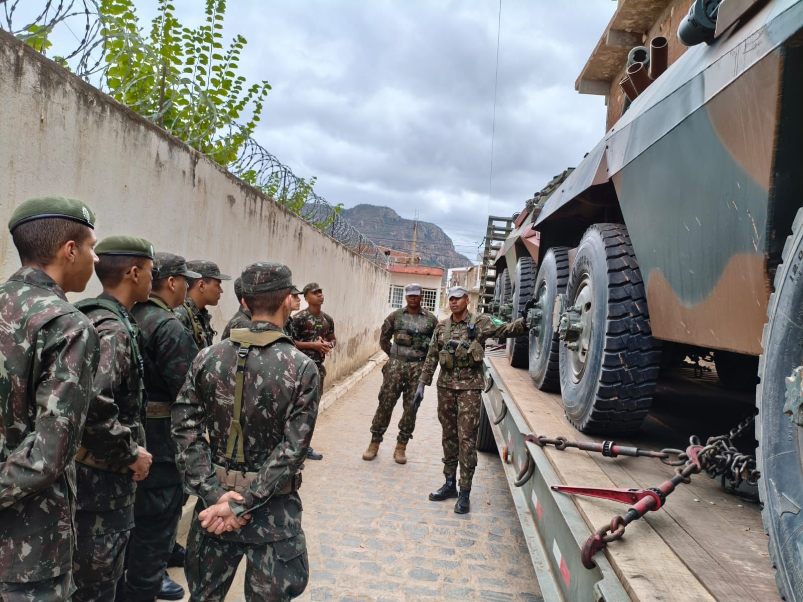 Exército Brasileiro realiza formação no Tiro de Guerra de Serra Talhada