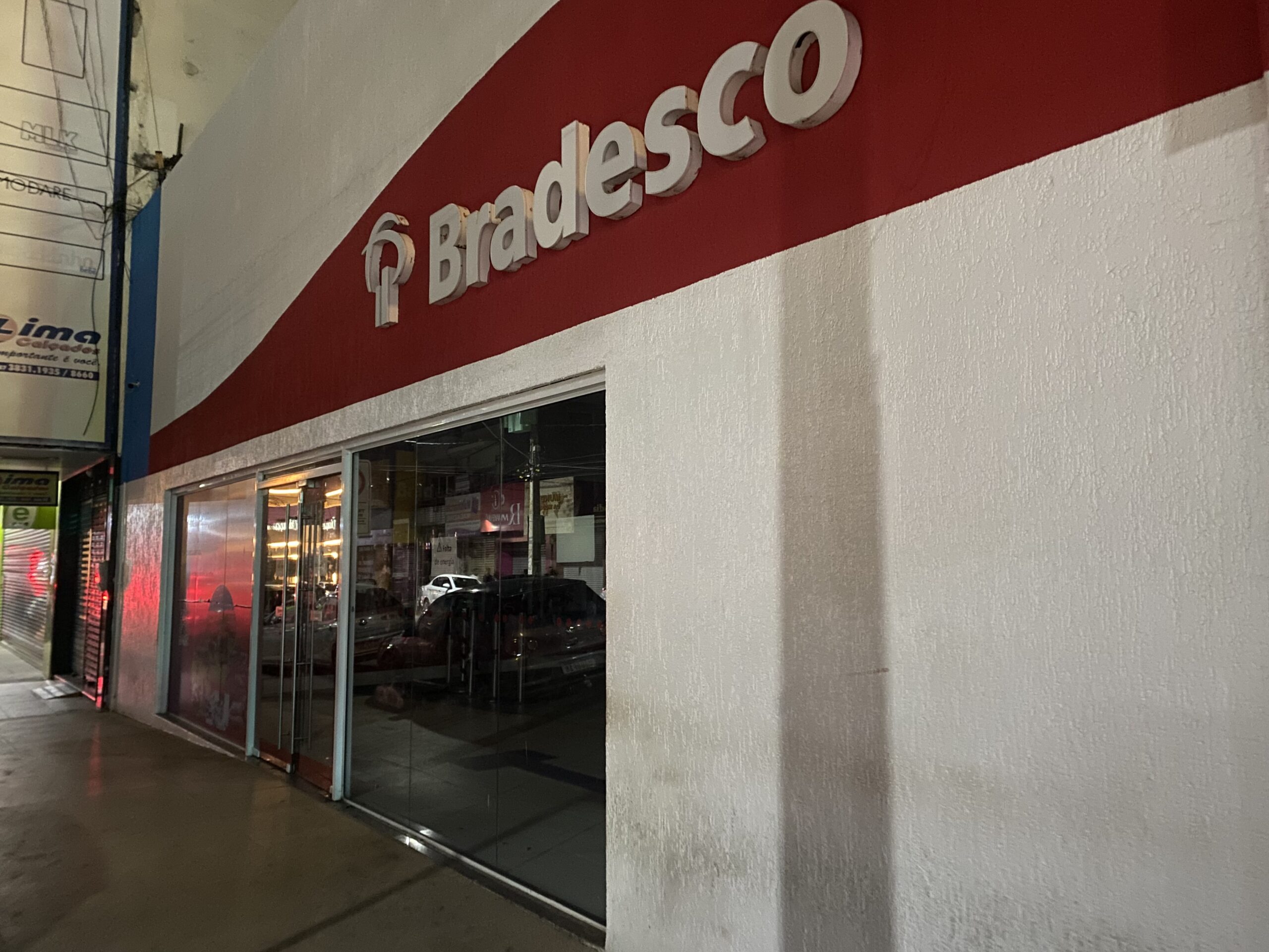 Bradesco de ST fica fechado durante a Festa de Setembro e revolta clientes