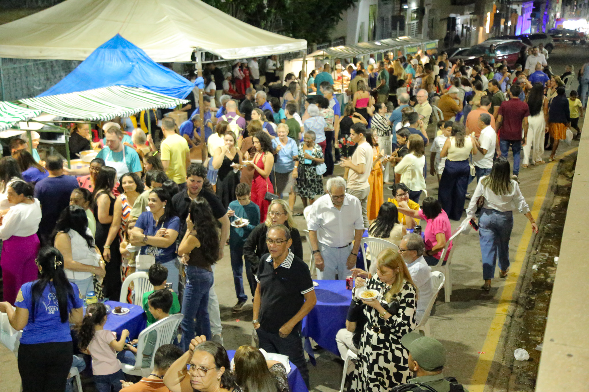Assista agora à 10ª noite de novena na Matriz da Penha e show de Pablo