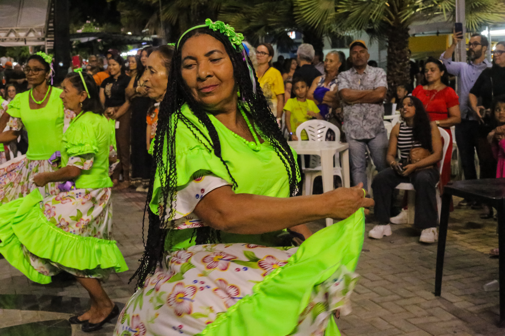 Samba, pagode e xaxado foram atrações na 9ª noite da Festa da Penha