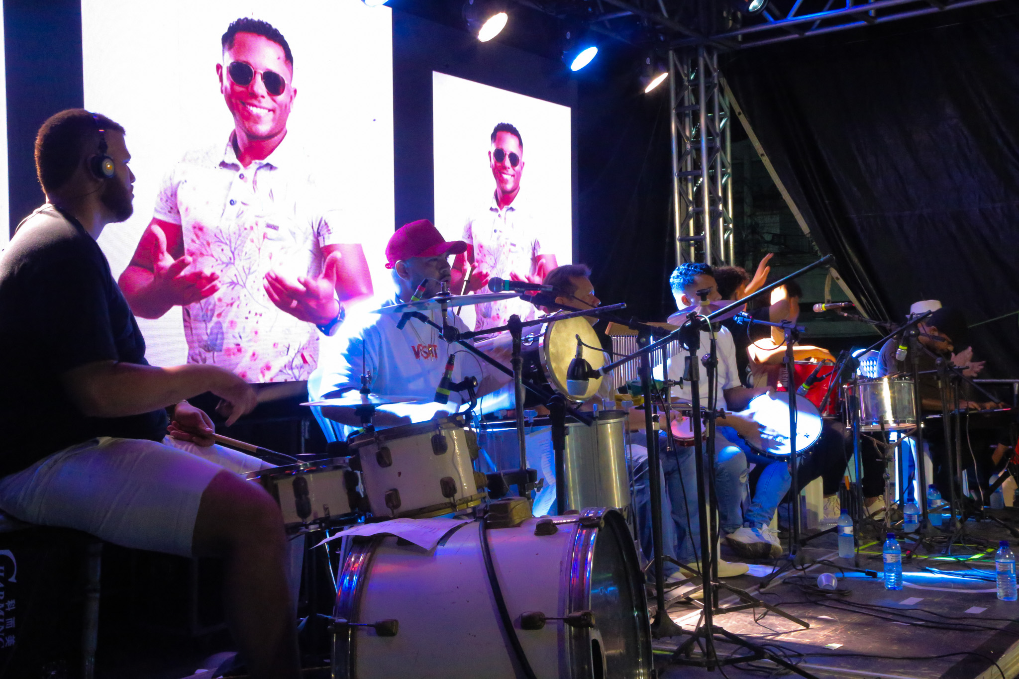 Samba, pagode e xaxado foram atrações na 9ª noite da Festa da Penha