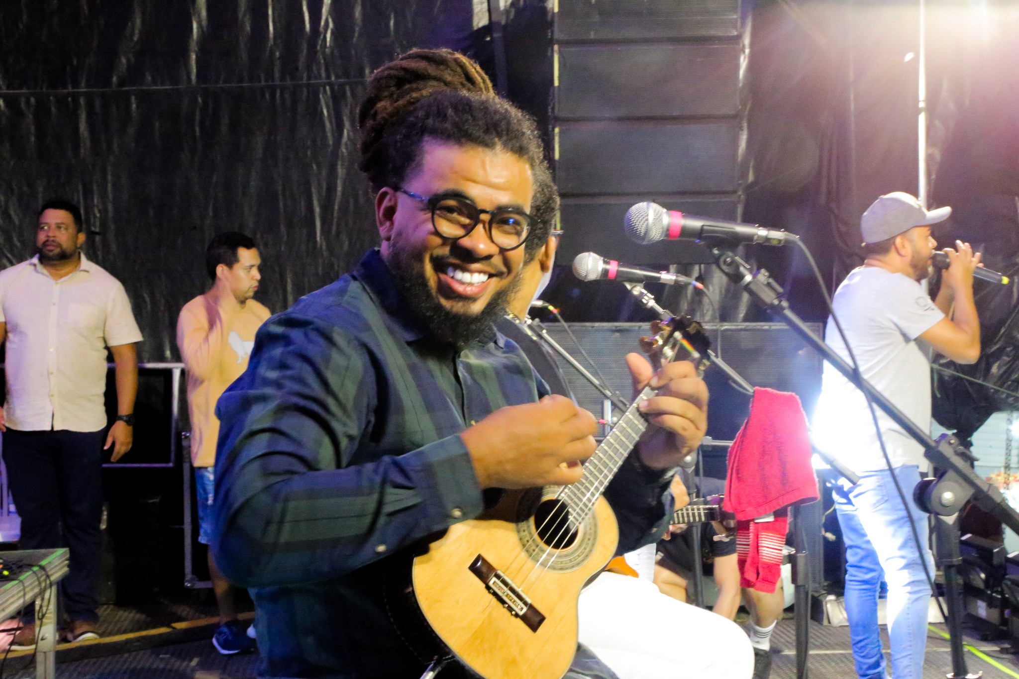 Samba, pagode e xaxado foram atrações na 9ª noite da Festa da Penha