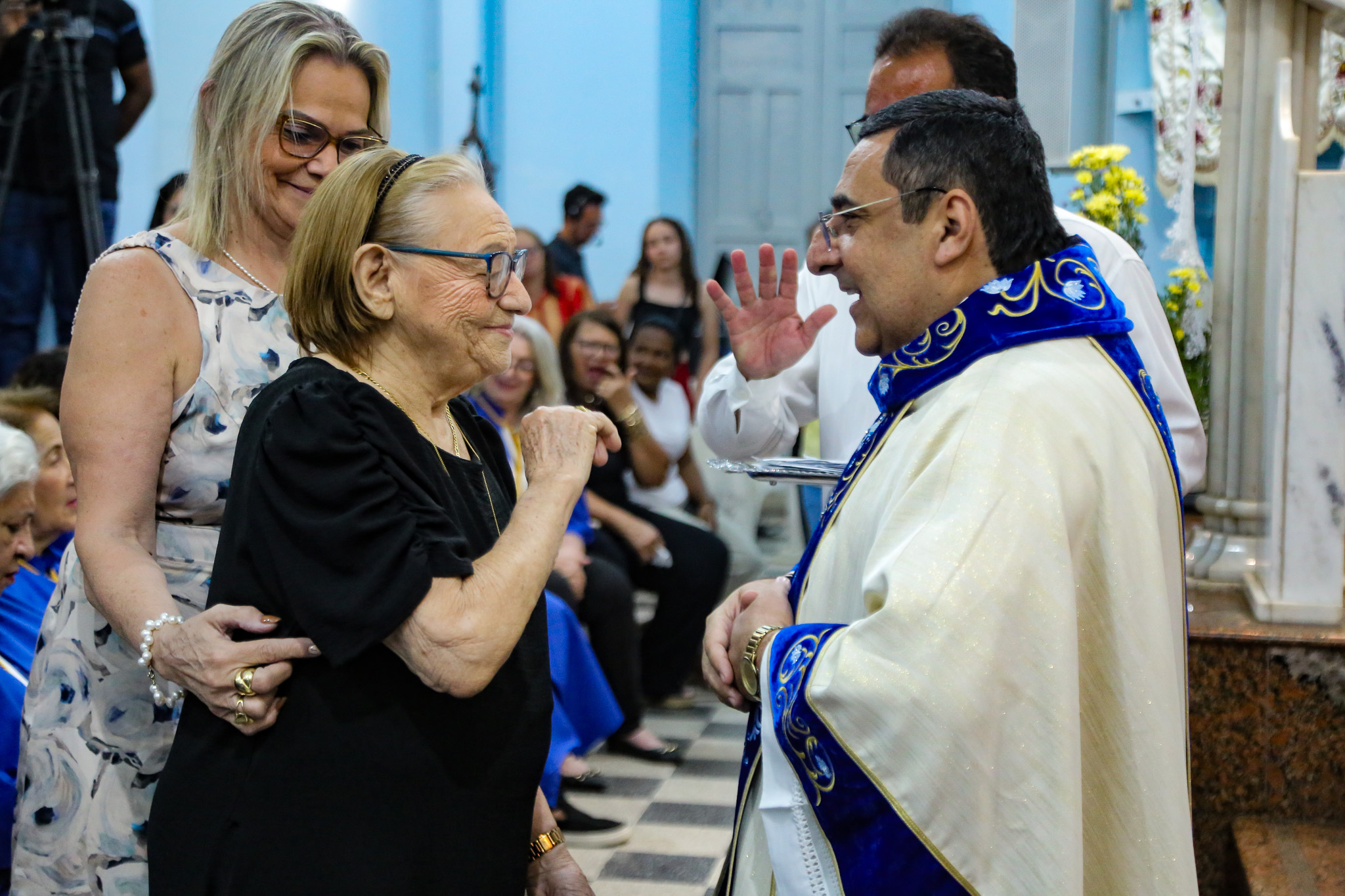 Emoção marcou a noite do reencontro dos serra-talhadenses distantes