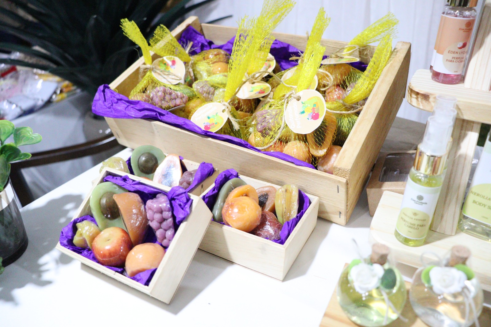 Voluntários da Penha e pequenos comerciantes otimistas com as vendas