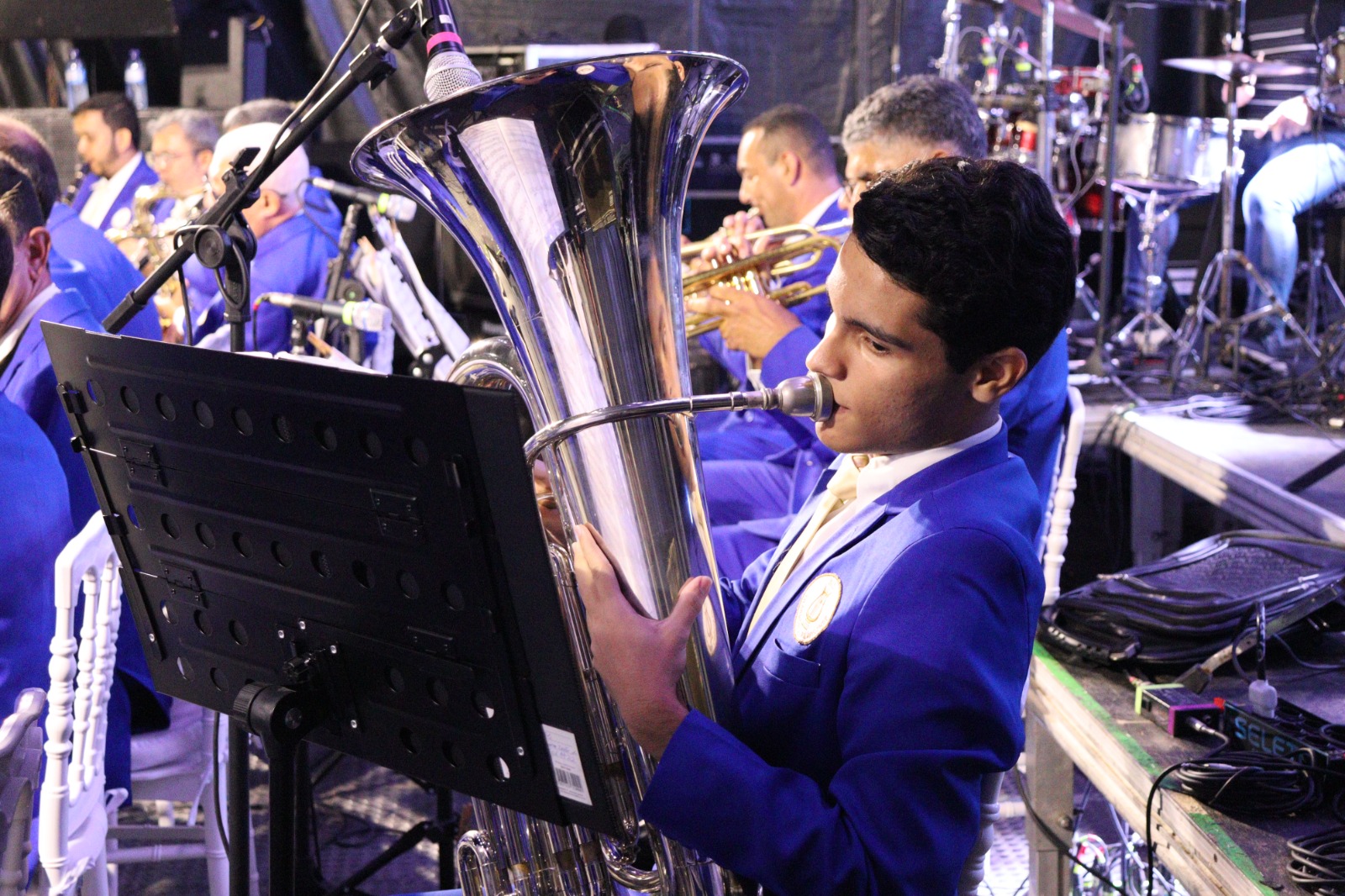 Filarmônica dá show; Wilton Belo e Kelly Freitas também brilharam