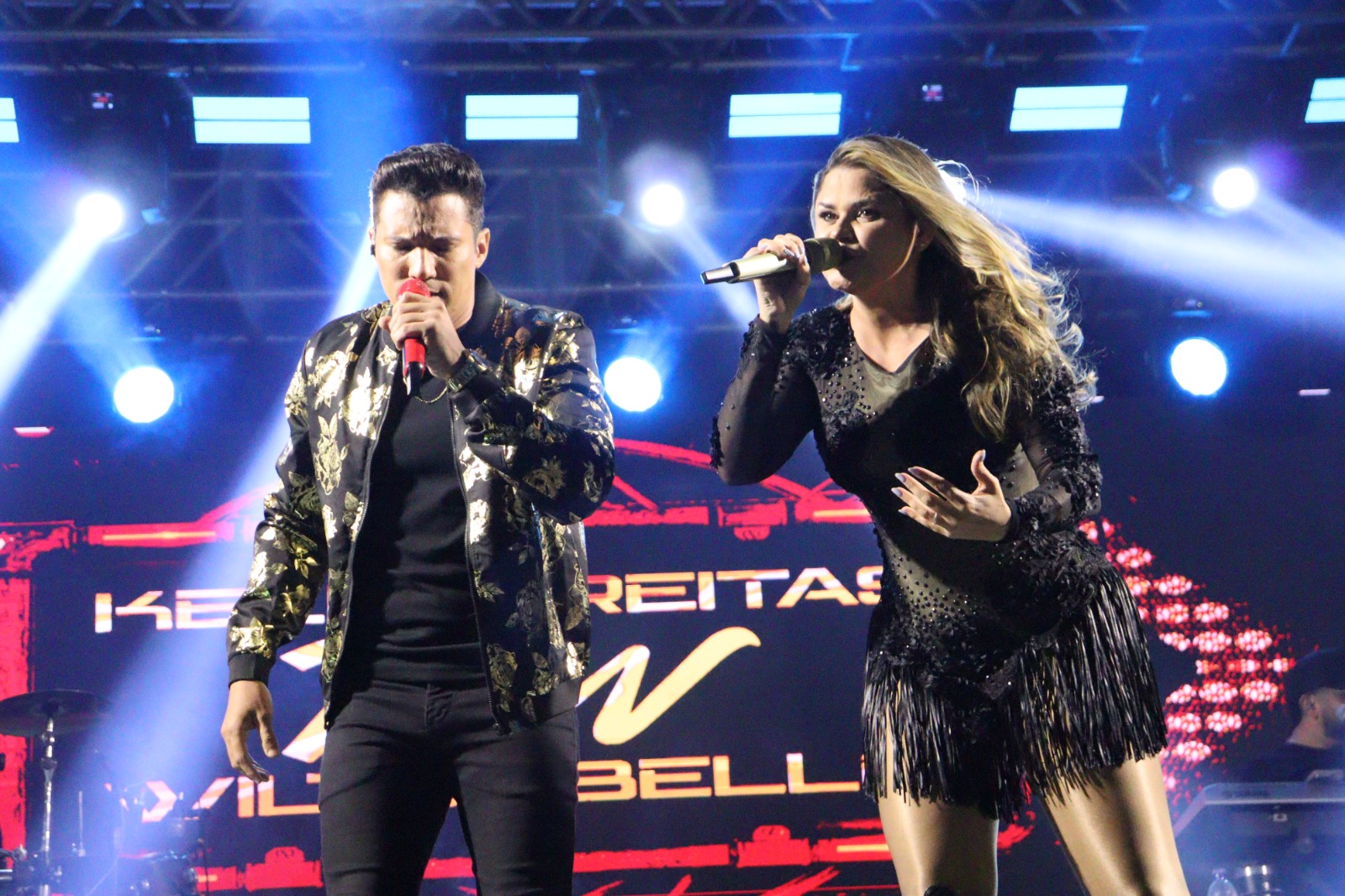 Filarmônica dá show; Wilton Belo e Kelly Freitas também brilharam