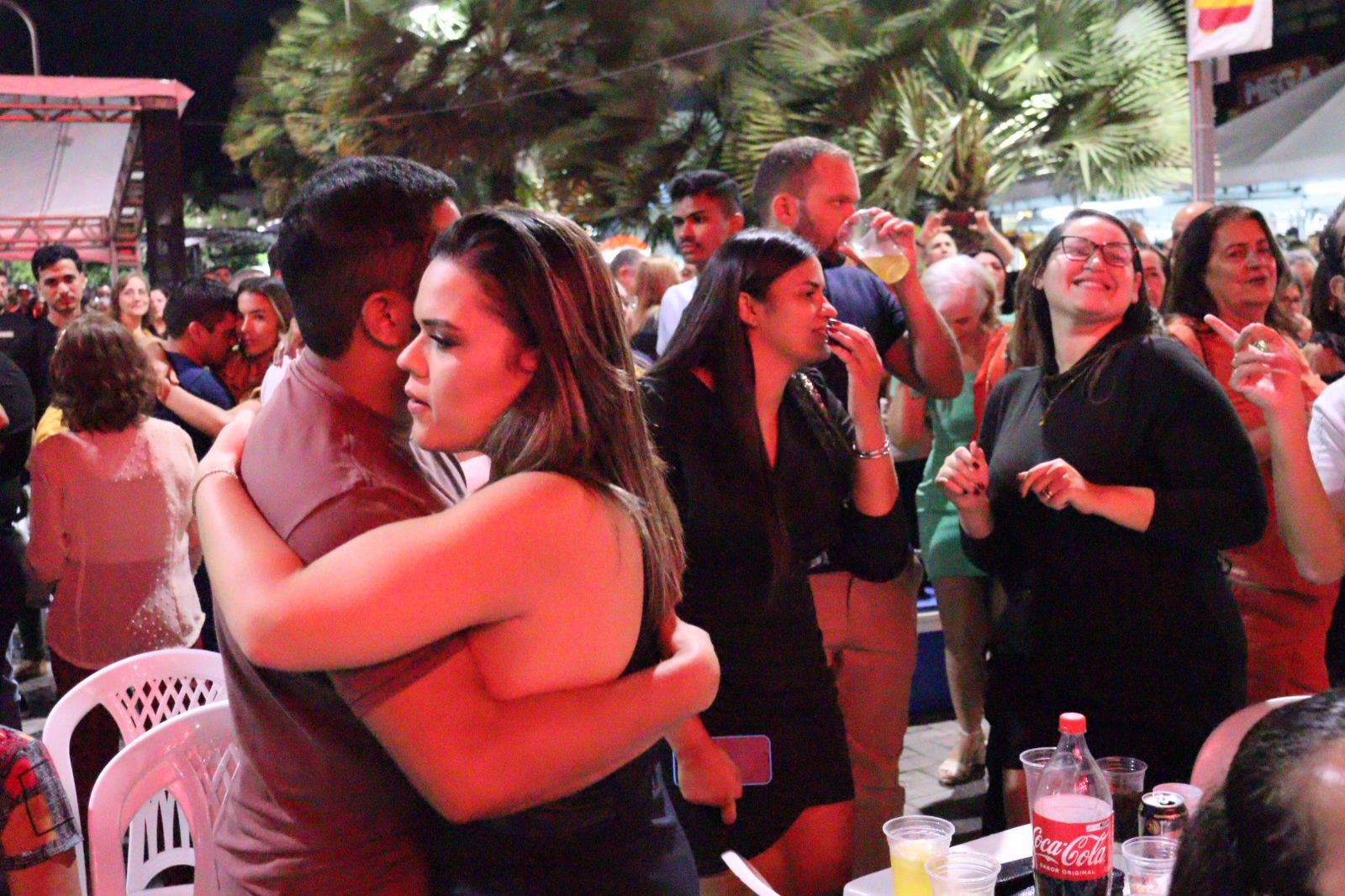 Nesta 5ª: Farol transmite celebração e shows dos dois polos