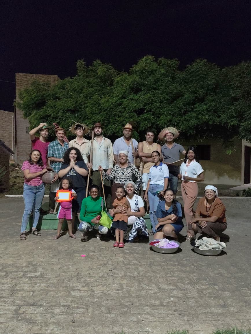 Atores protestam por falta de respeito durante desfile cívico em ST