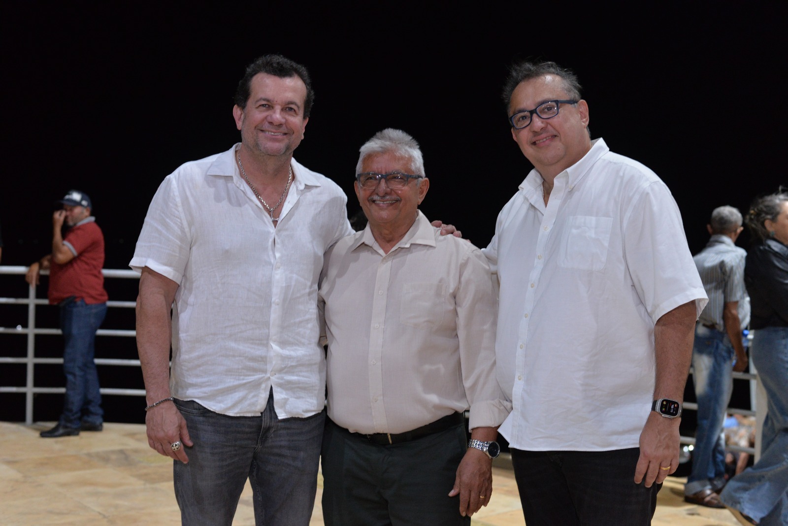 Sebastião participa da inauguração do Cruzeiro no Pajeú e mostra legado 1 Em Quixaba, Sebastião participa da inauguração do Cruzeiro, destaca a gestão de Zé Pretinho e o legado da família Oliveira - Foto: Gabriel Santana