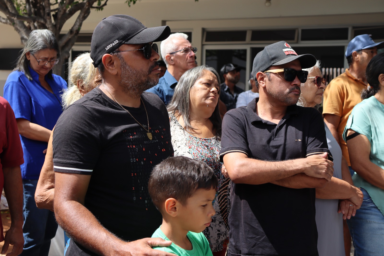 Emoção e aboios marcaram adeus ao radialista Bebé em Serra Talhada