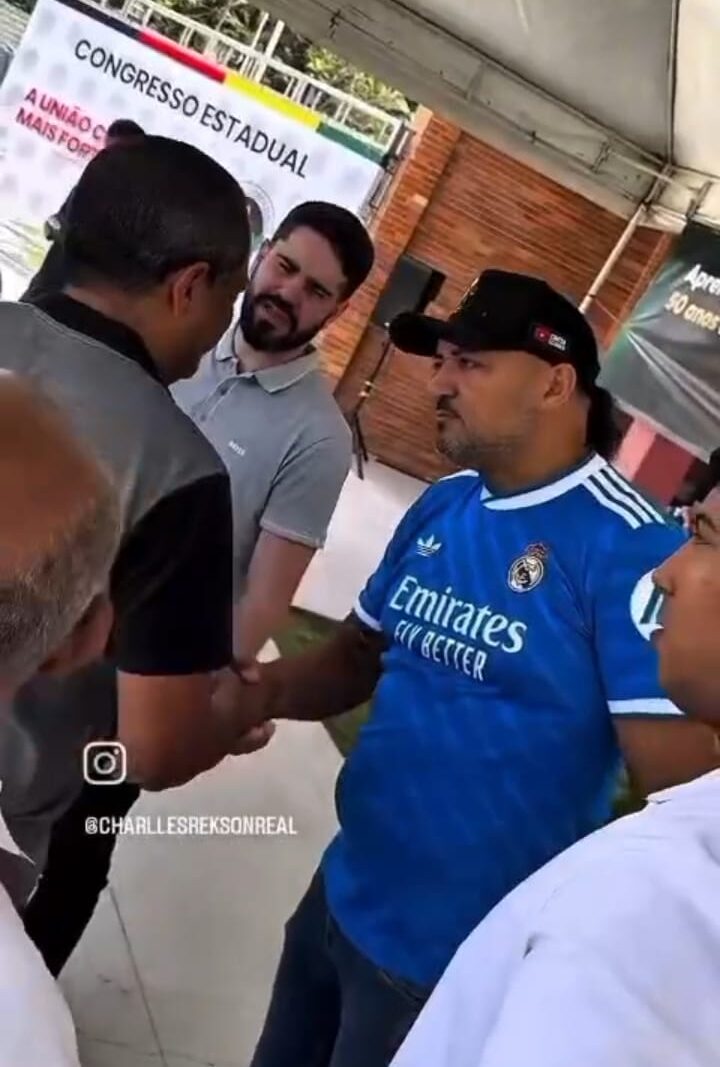 Reunião de Márcia não inibe Charlles que busca vereadores em congresso