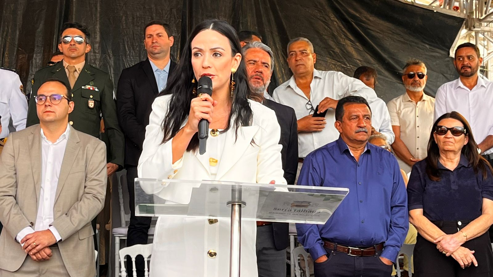 Márcia aproveita para elencar dezenas de obras e falar em resgate cultural