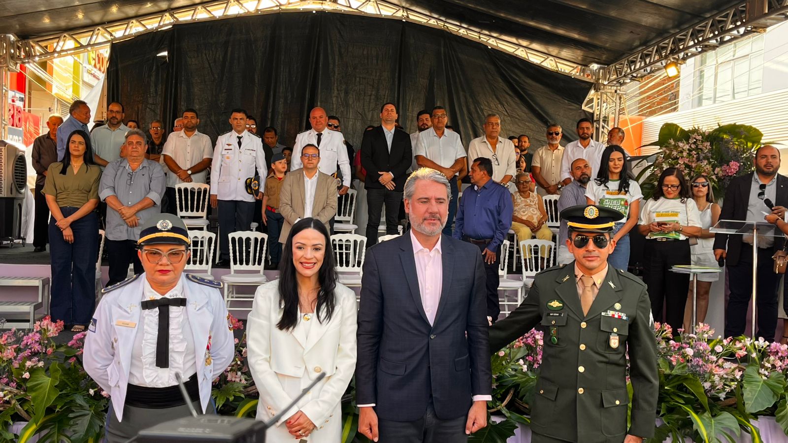 Márcia aproveita para elencar dezenas de obras e falar em resgate cultural