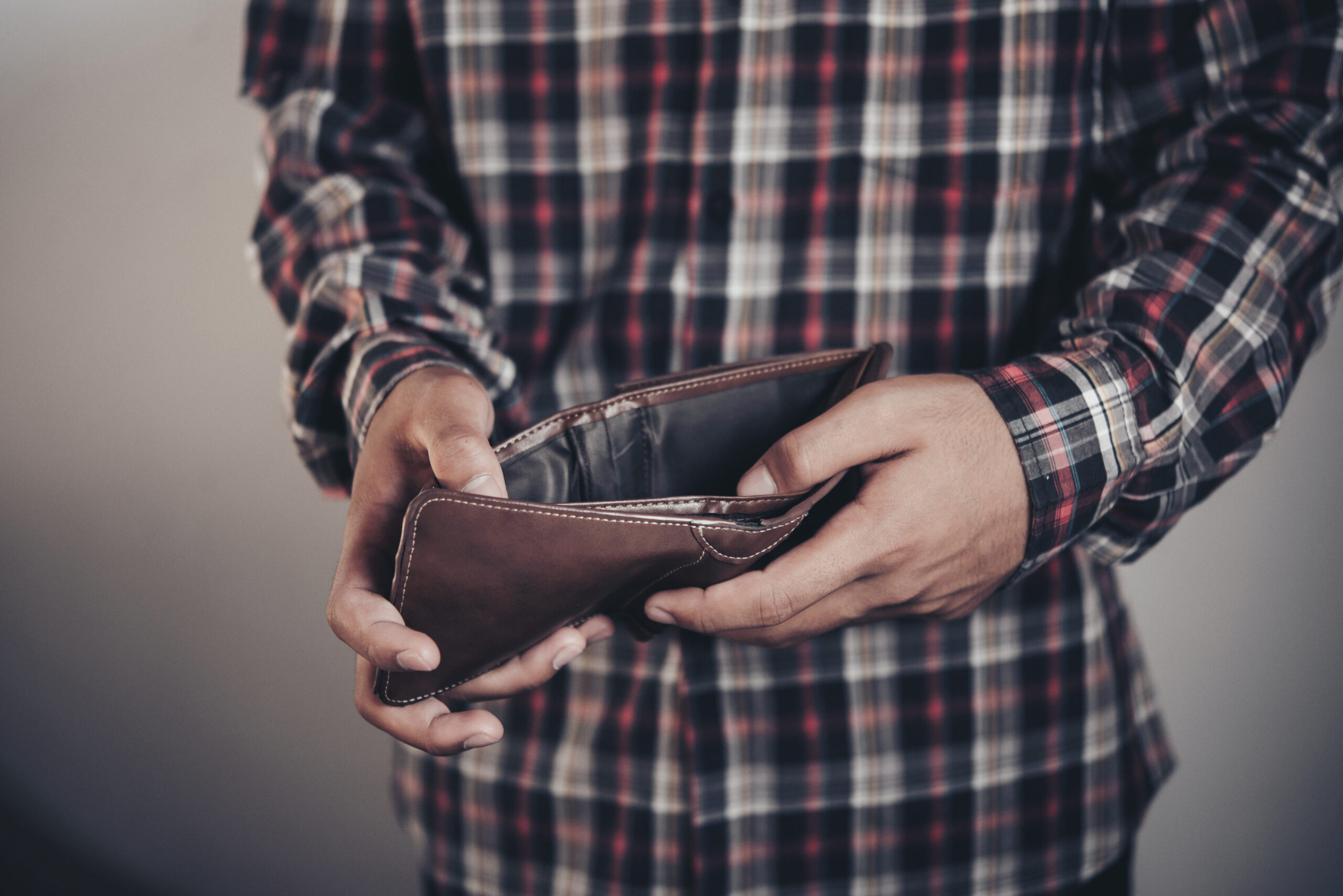 Homem denuncia atraso de salários por contratada do Sesc Serra Talhada 1 Foto: Freepik