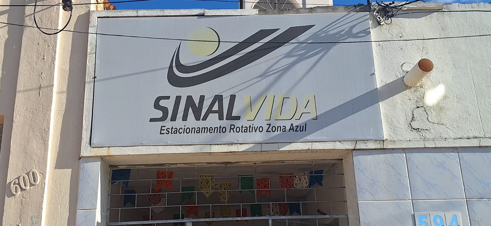 Condutor relata mau atendimento por funcionária da zona azul em ST