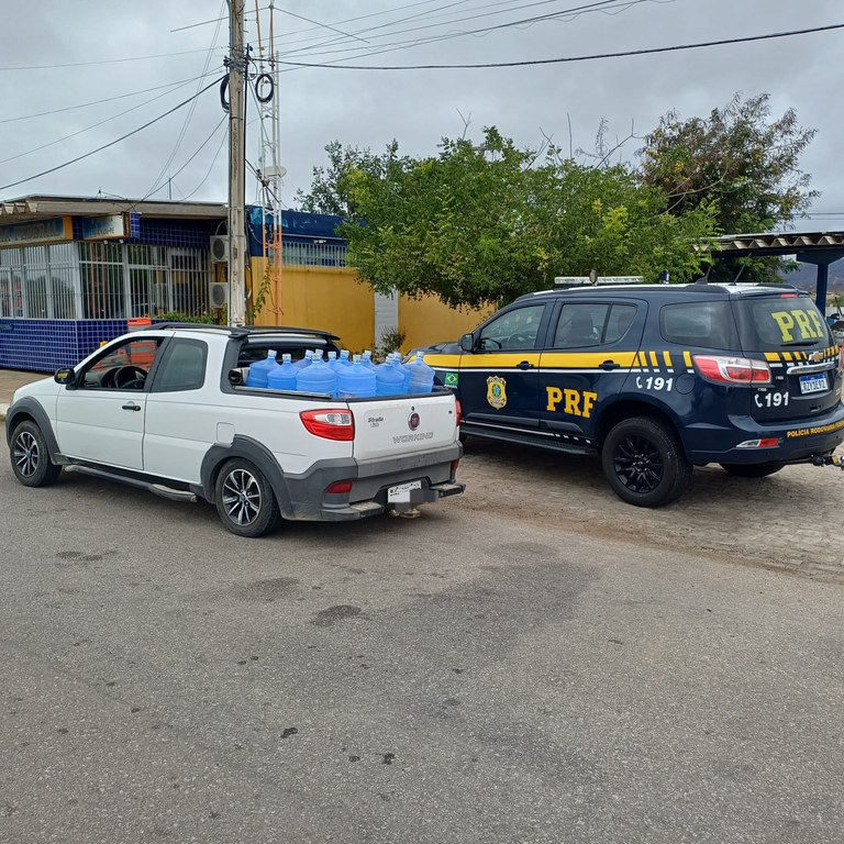 Caminhonete roubada há 8 anos no Pará é recuperada pela PRF em ST