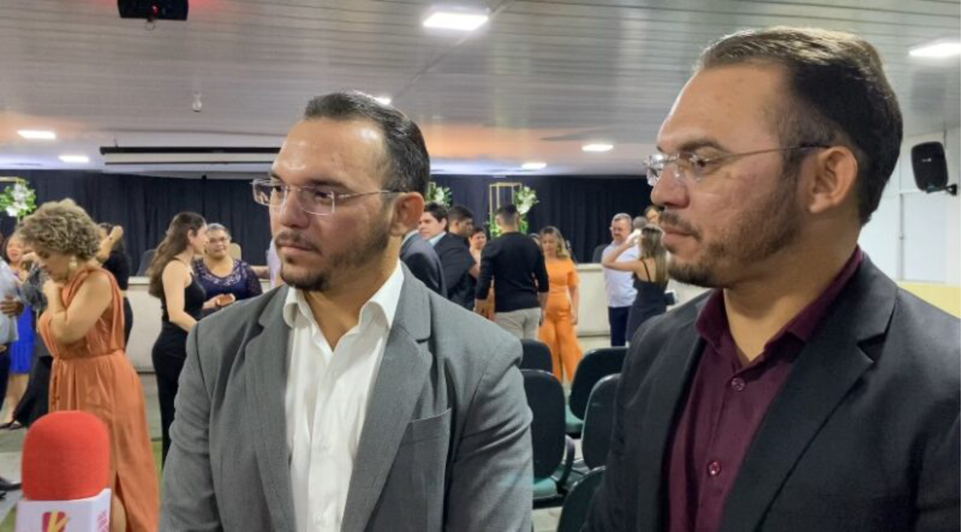 Diretores da Aeset explicam relatório do TCE após denúncia no Farol