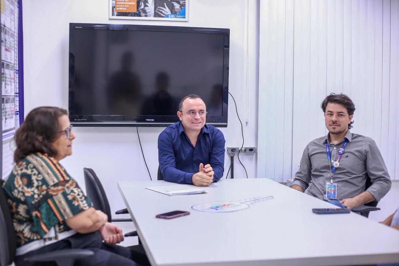 Dr. Ismael vai a Recife receber ônibus escolar