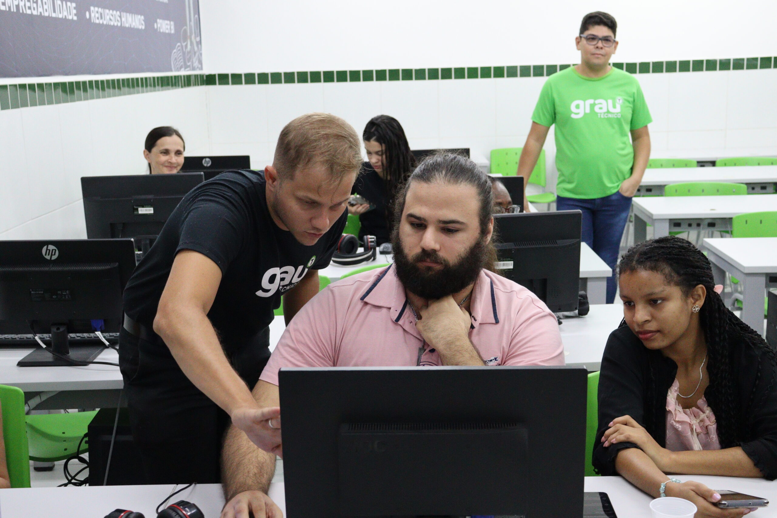 Feira da Empregabilidade do Grau Técnico foi sucesso em Serra Talhada
