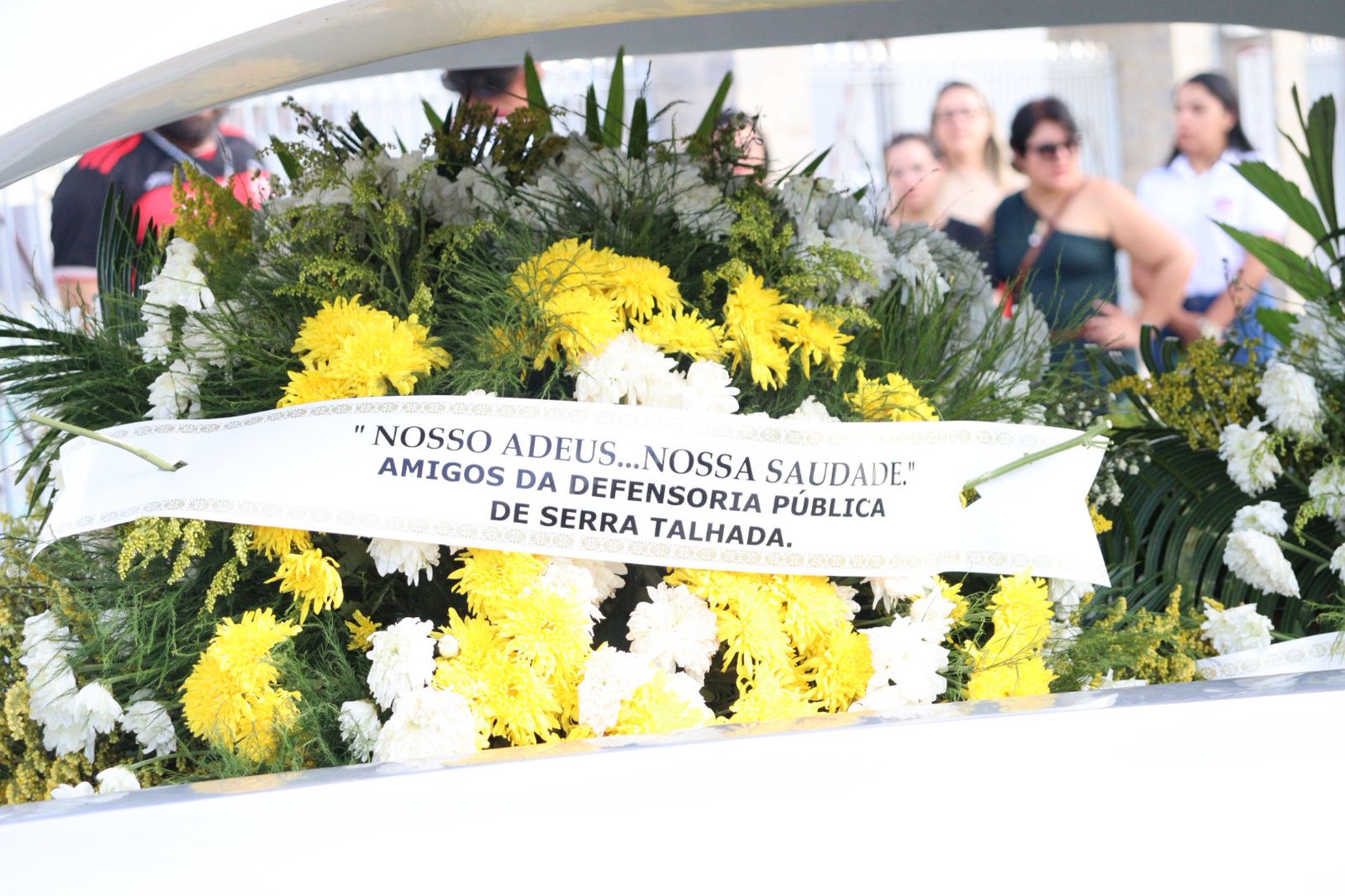 Vídeo: Familiares e amigos deram adeus a Jadilson Araújo, nesta 4ª