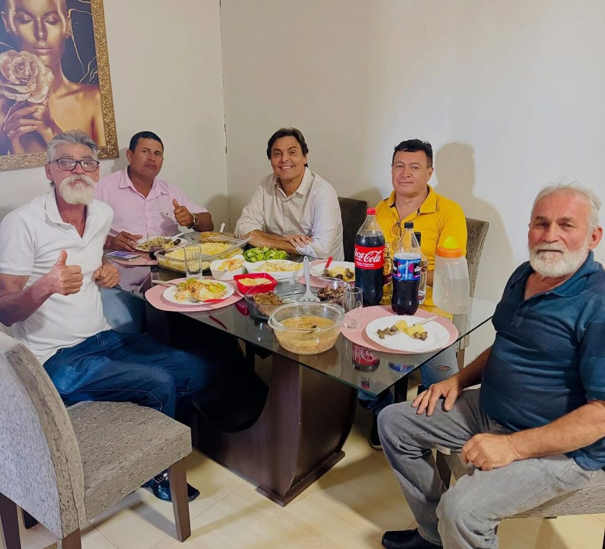 Marconi Santana constrói alianças em visita a Iguaracy 1 Marconi Santana constrói alianças em visita a Iguaracy - Foto: Divulgação