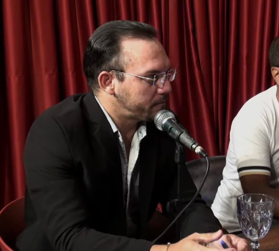 Presidente da Aeset defende curso de Medicina e nega existência de bolsas