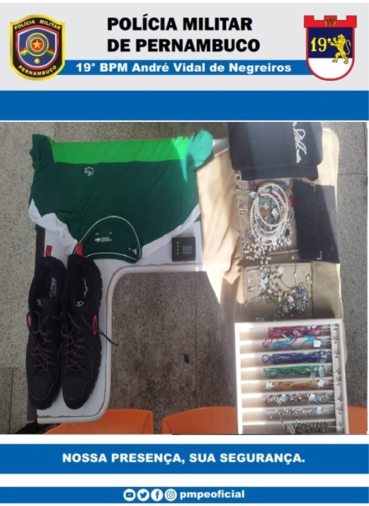 PM detém Integrantes de quadrilha interestadual em PE 1 PM detém Integrantes de quadrilha interestadual em PE - Foto: Divulgação/PMPE