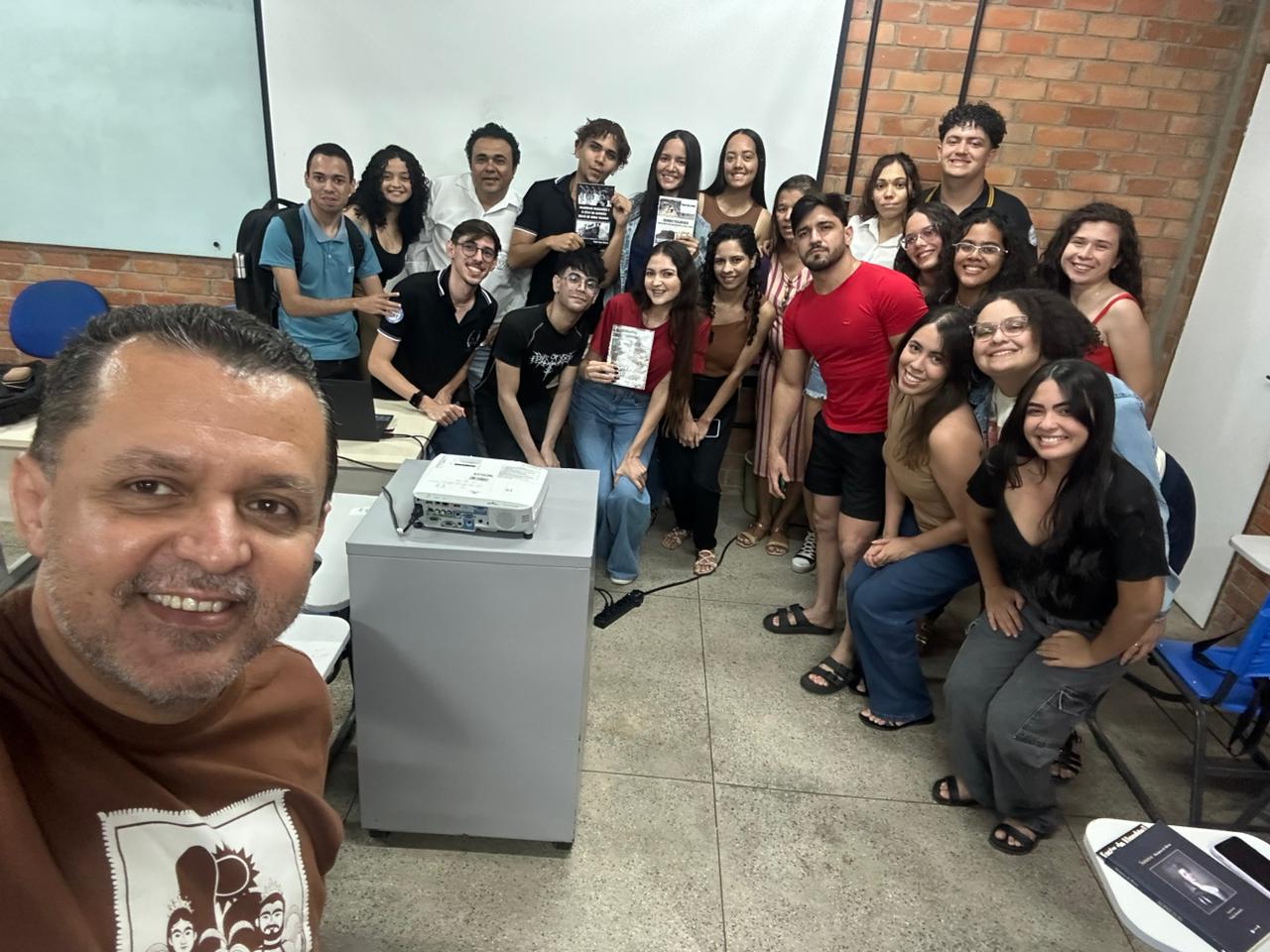 PC Gomes debate o Massacre da Pedra Bonita com estudantes da UAST