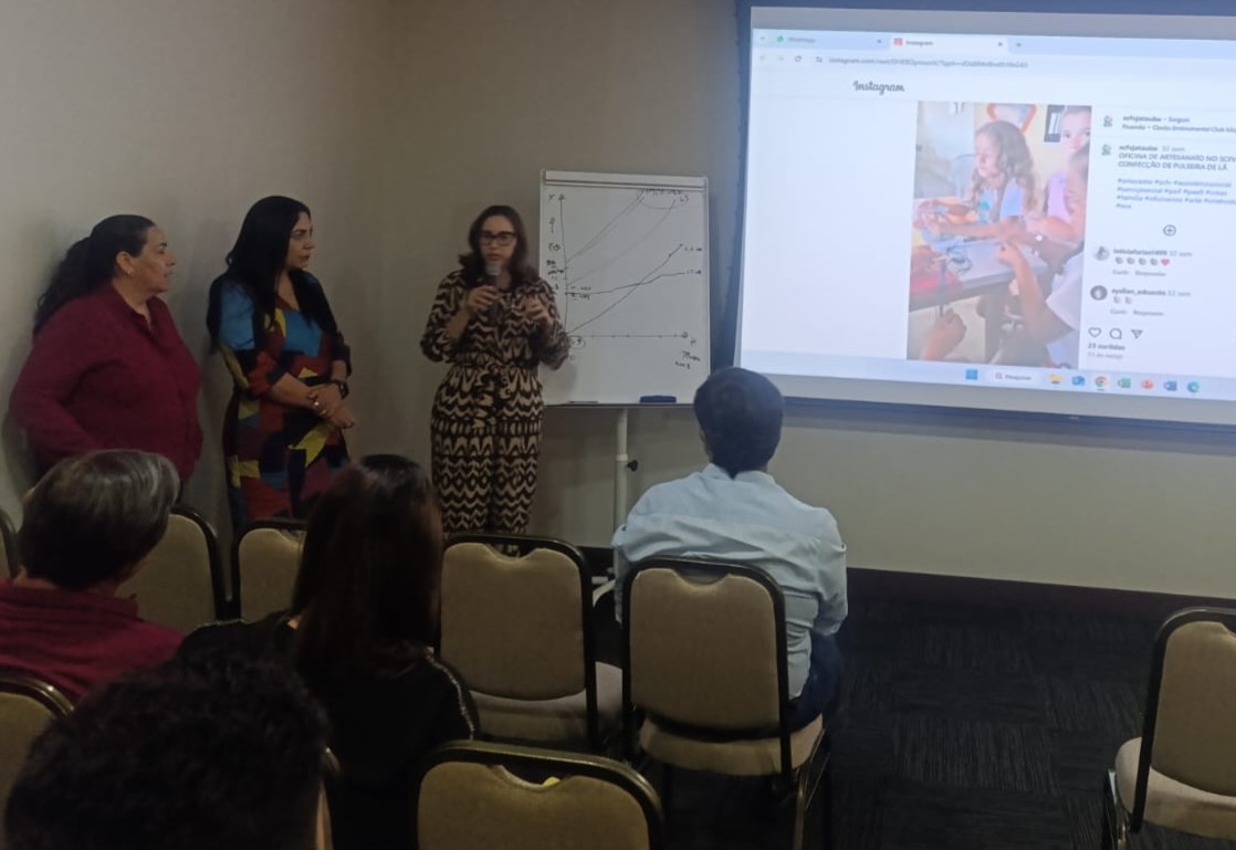 Prefeita de Jataúba representa a Amupe em fórum