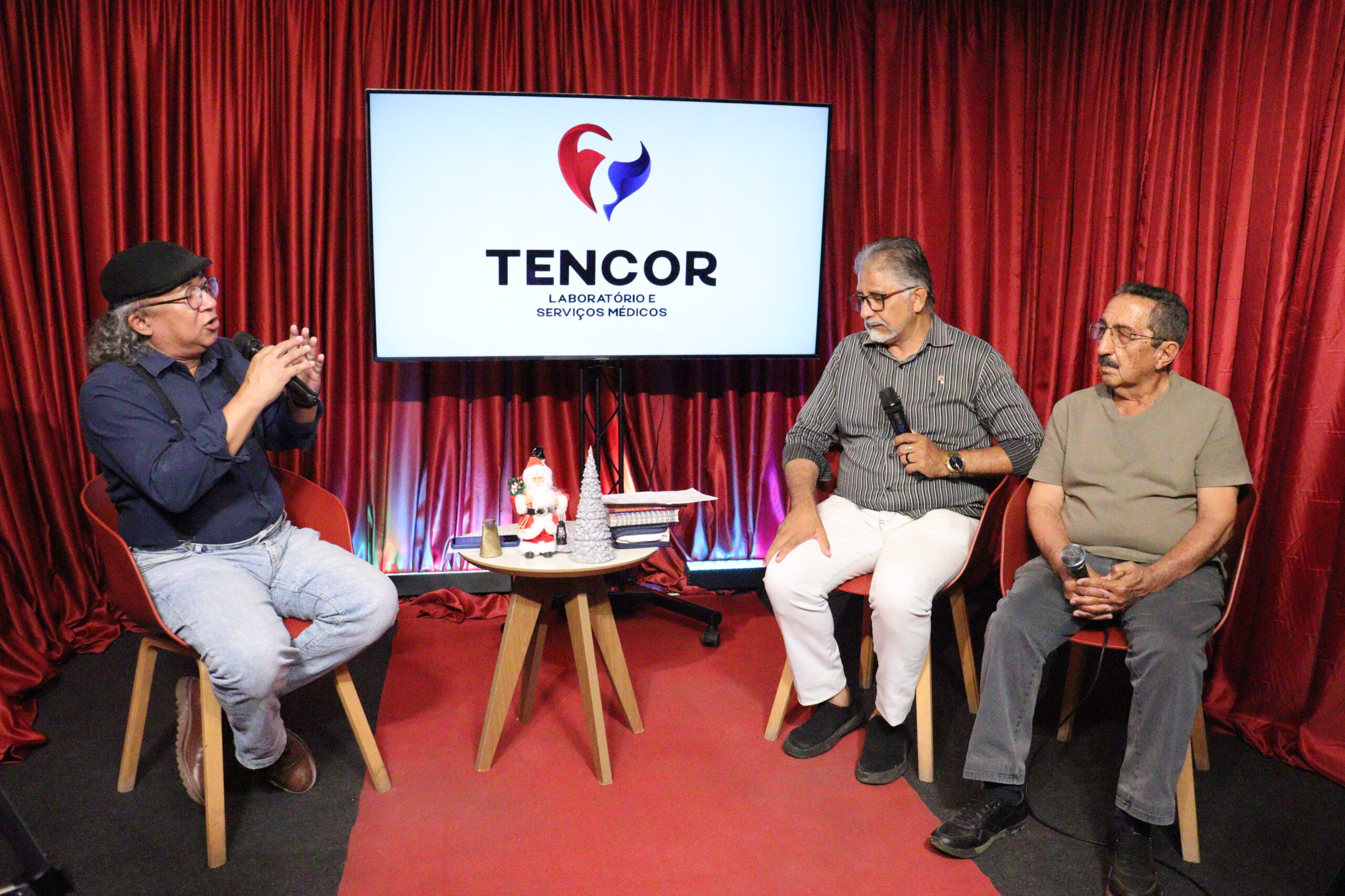 Dia Mundial dos Pobres e moradores em situação de rua em debate na TV Farol
